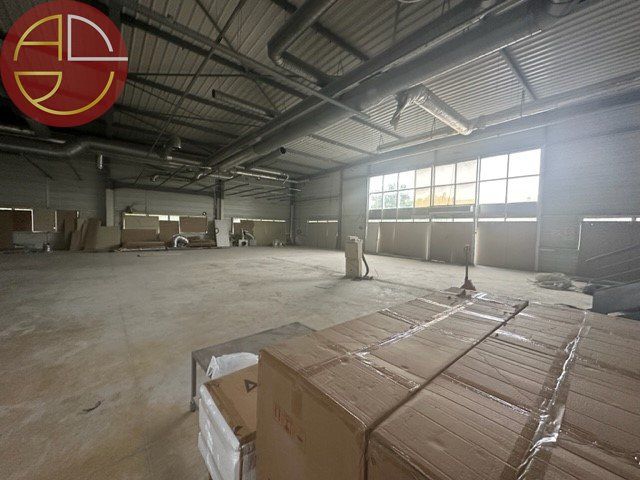 Location local commercial 760 m² à TOULOUSE