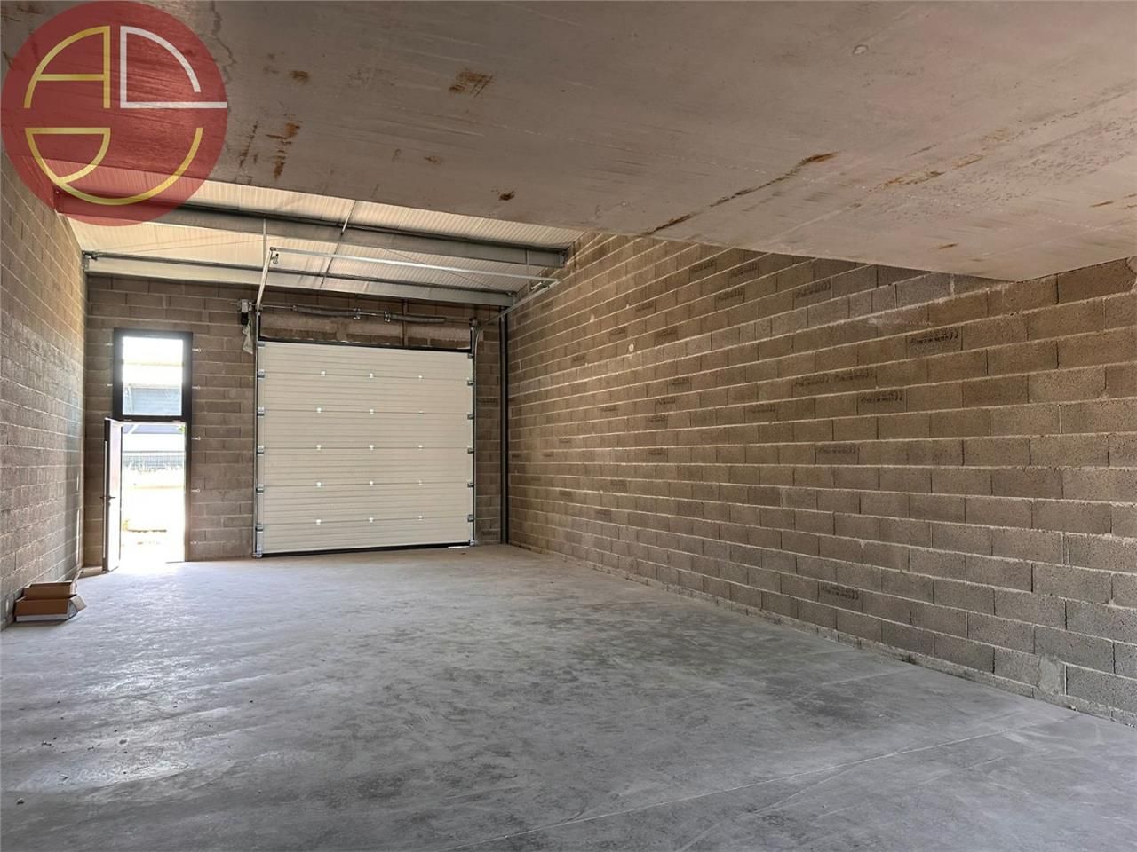 Location local 140 m² à PLAISANCE-DU-TOUCH