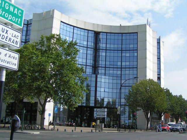 Location bureaux 677 m² non divisibles