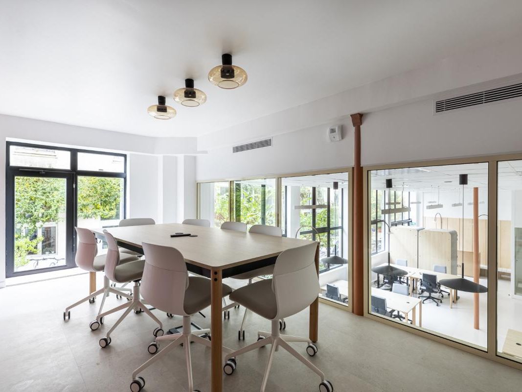 Location bureaux 140 m² non divisibles