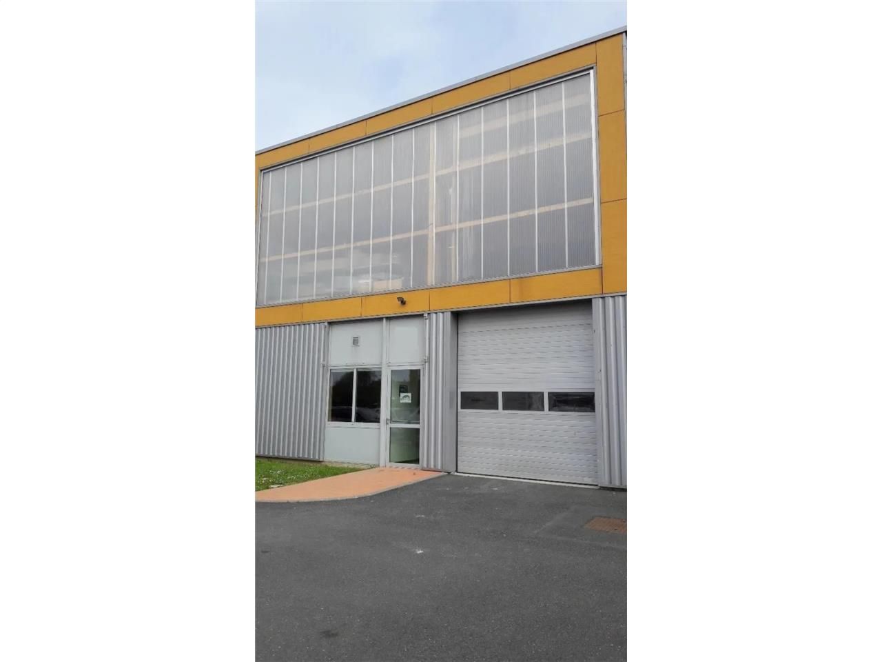 Location local 236 m² à Le Havre
