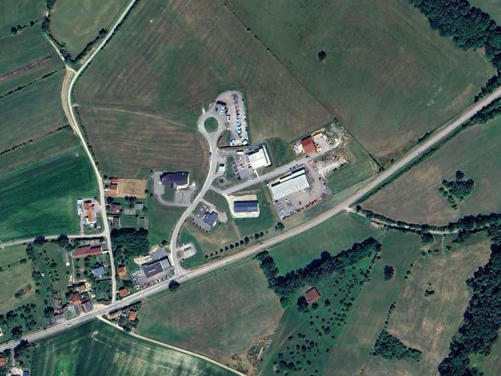 Vente terrain 55983 m² à Lamarche