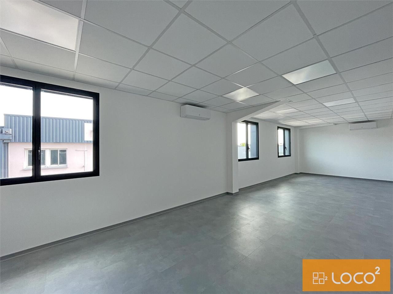 Location local 427.00 m² à CUGNAUX