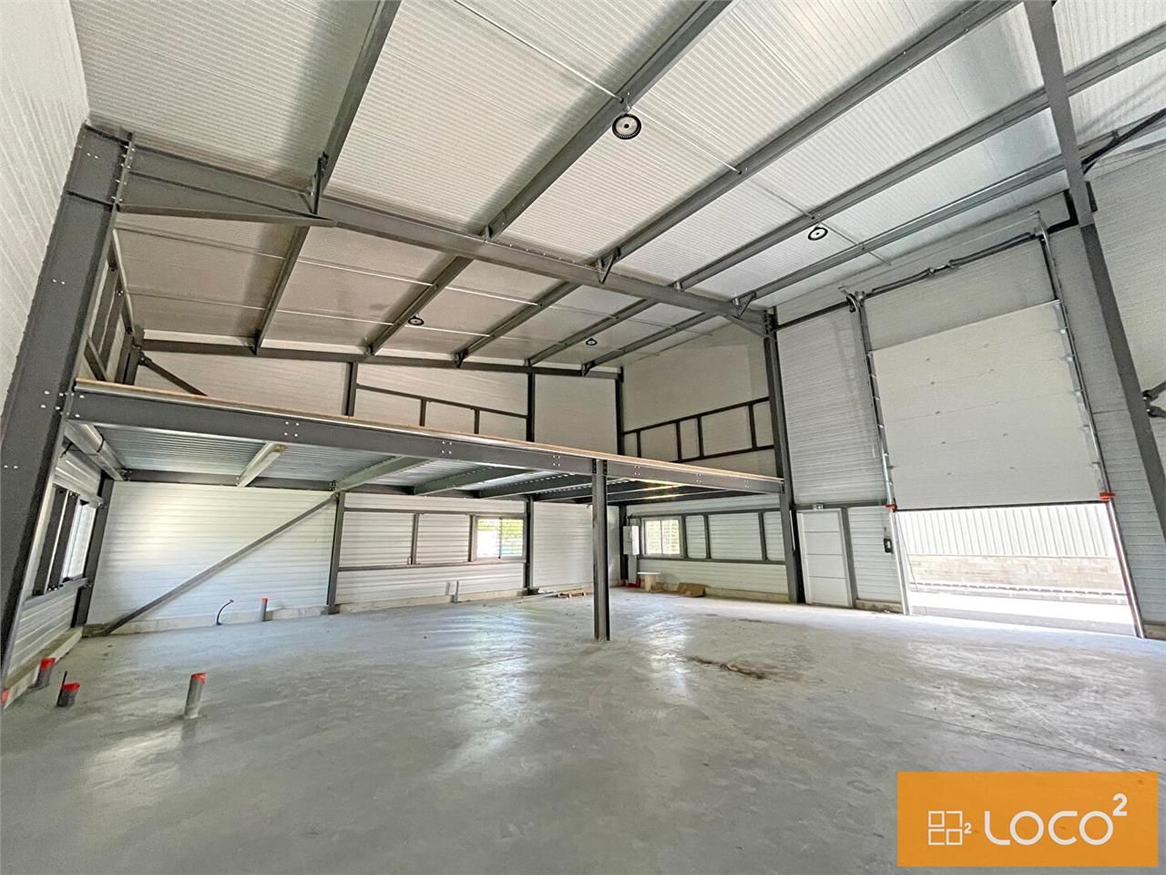 Vente local 225.00 m² à GARIDECH