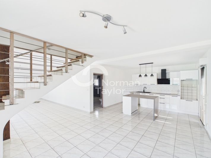 Location bureaux 95 m² non divisibles