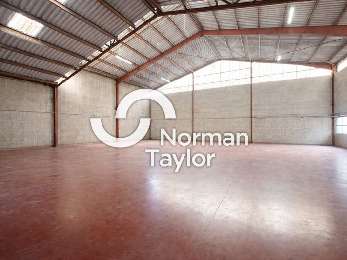 Vente local d''activites 460 m² non divisibles