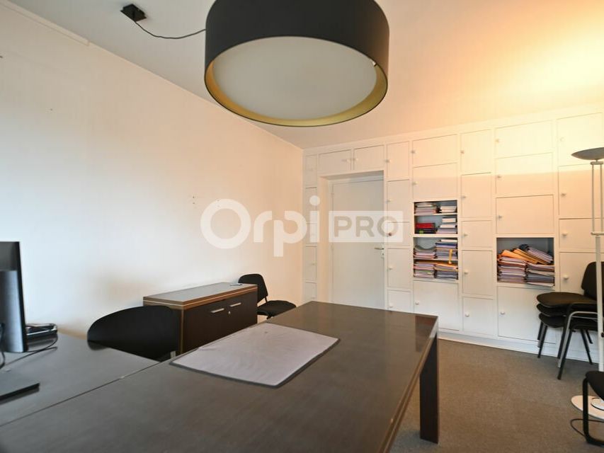BUREAUX A VENDRE - 504,09 m² - VENISSIEUX