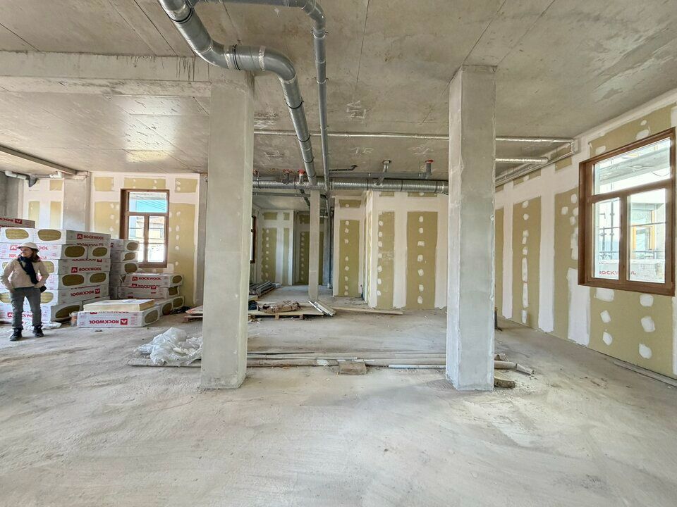 Location local commercial 138.7 m² non divisibles