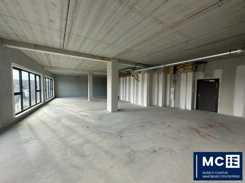 Vente bureaux 721.42 m² divisibles à partir de 112.76 m²