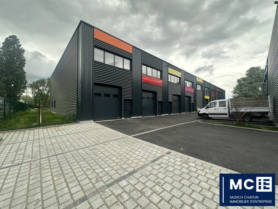 Vente local d''activites 224.43 m² non divisibles