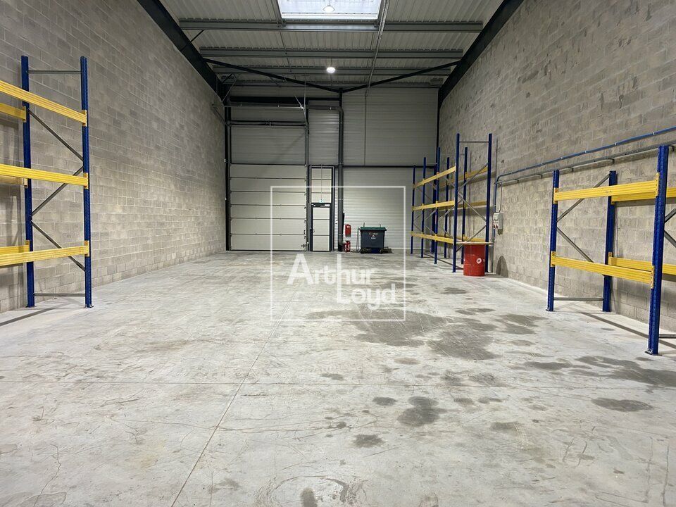 LOCAL D'ACTIVITE A VENDRE MOISSY CRAMAYEL