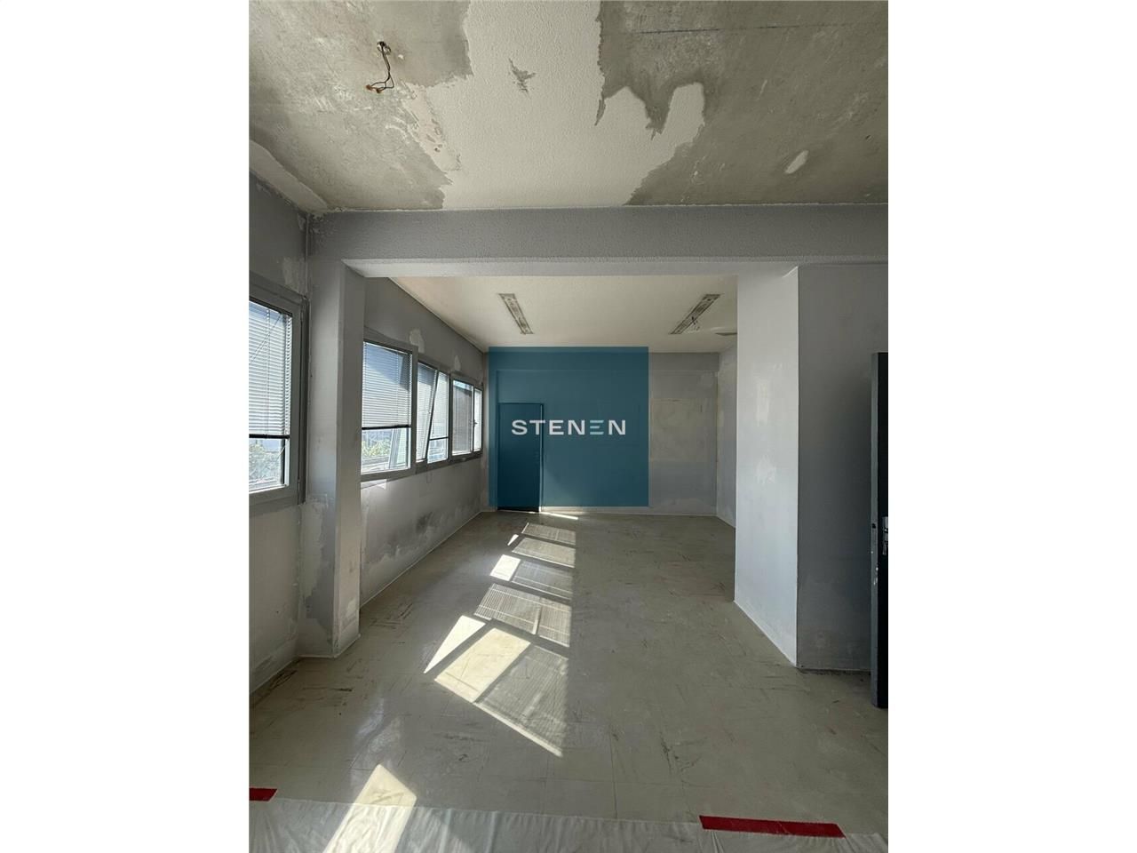 A LOUER - 70M2 BUREAUX-MARSEILLE 13014