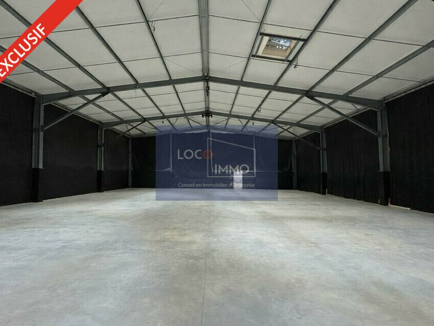Location entrepot 1590 m² non divisibles