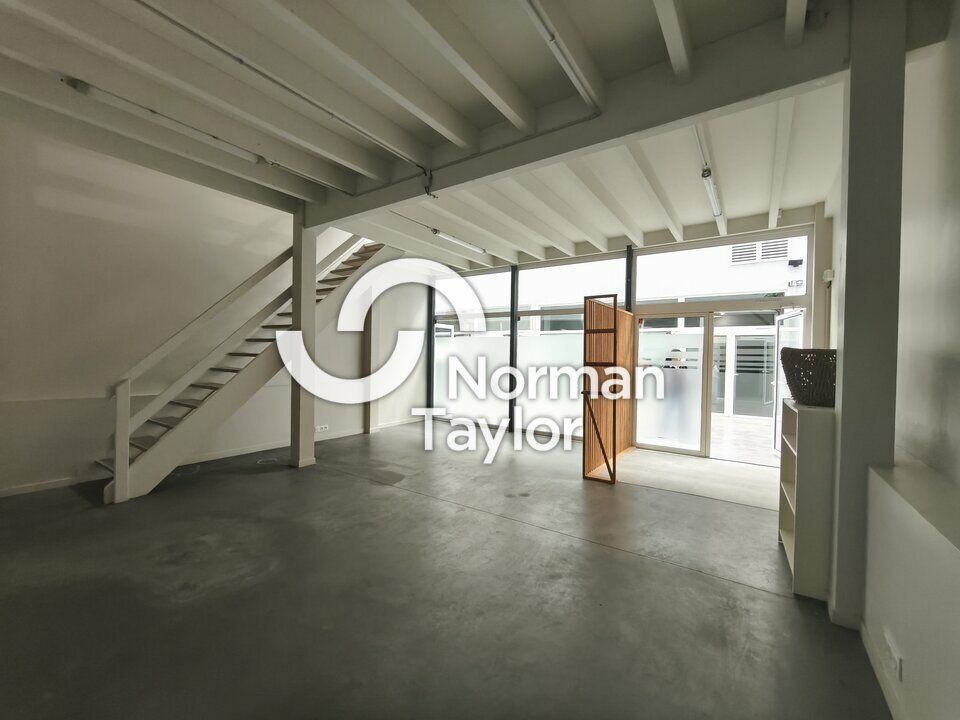 Location local commercial 90 m² non divisibles