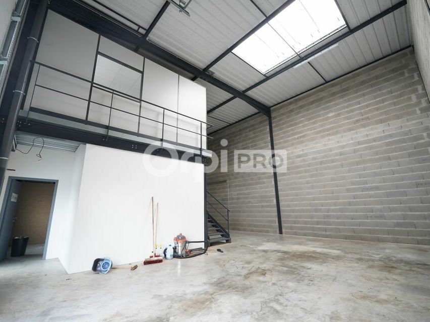 LOCAL D'ACTIVITE A LOUER - 143 M2 - GENAY