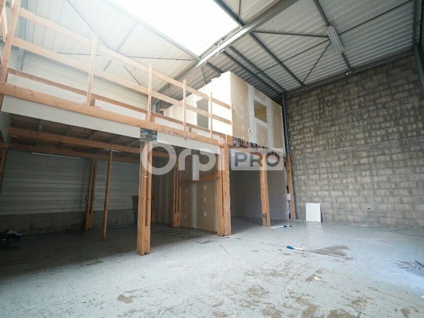 LOCAL D'ACTIVITE A LOUER - 250 m² - MESSIMY