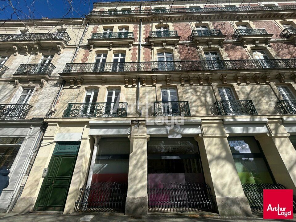 Location bureaux 100 m² divisibles à partir de 14 m²
