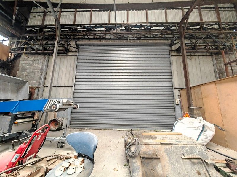 Vente entrepôts 1510 m² non divisibles