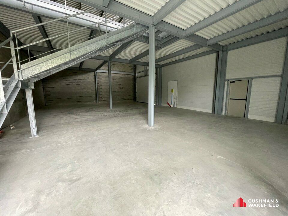 Vente local d''activites 344 m² non divisibles