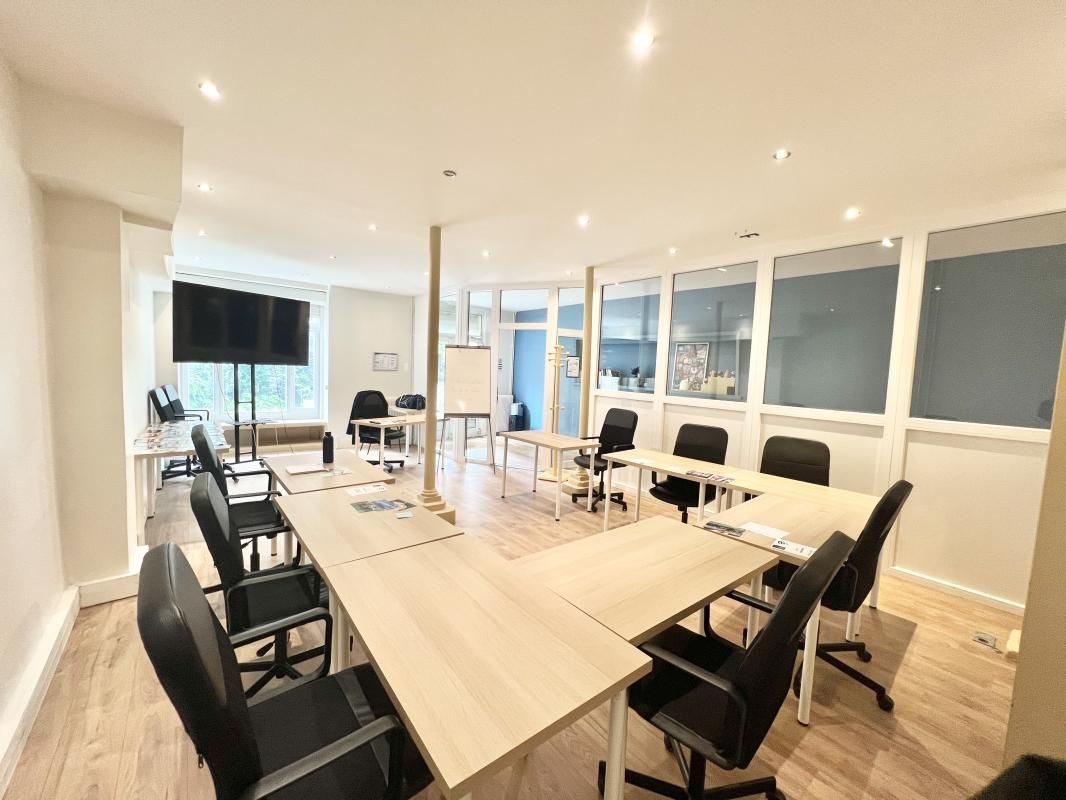 Location bureaux 143 m² non divisibles
