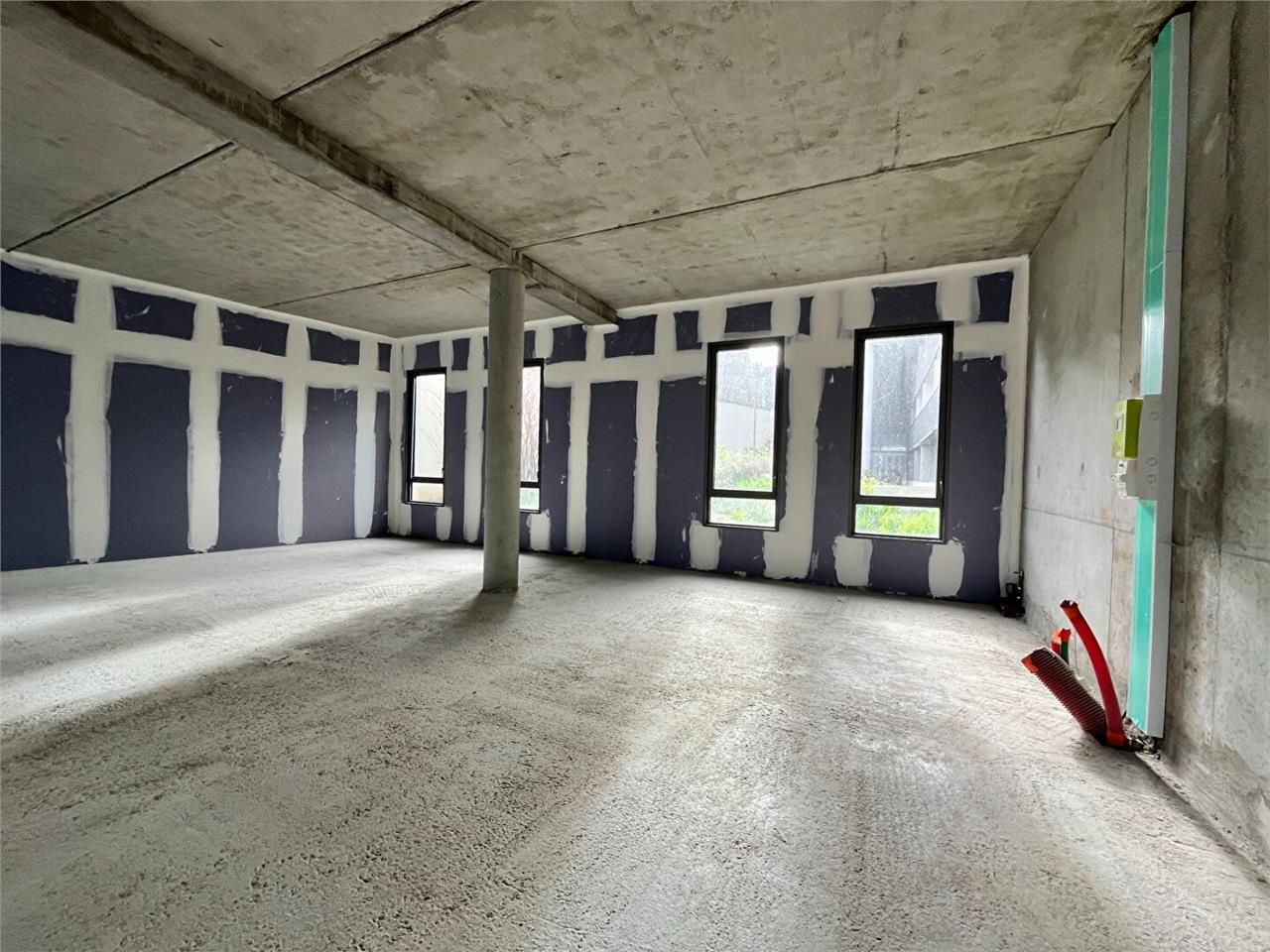 local commercial caen 164.81 m²