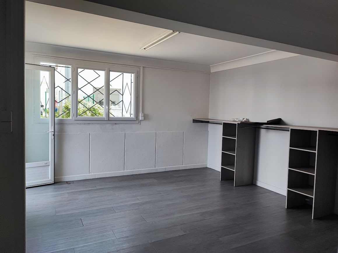 Location local 400.00 m² à LIMOGES