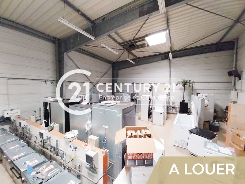 Location entrepot 625 m² à ST NAZAIRE