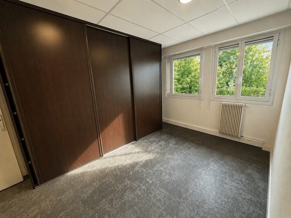 Vente bureaux 47.32 m² non divisibles