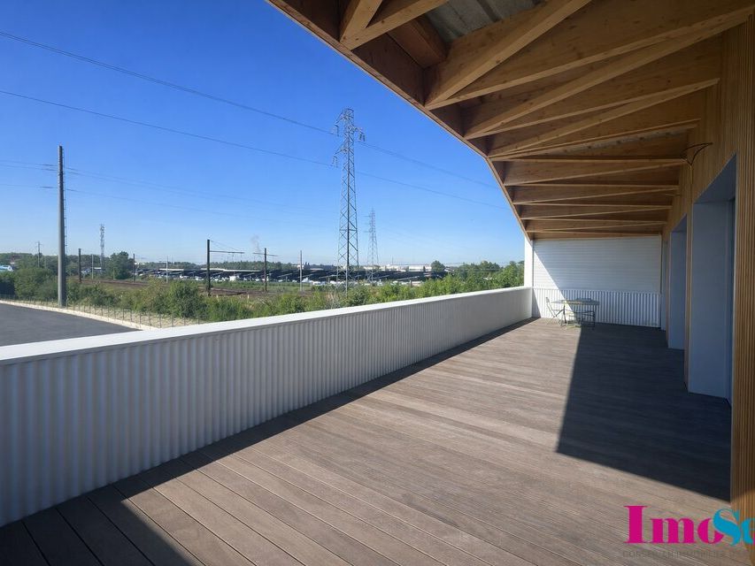 Location entrepot 2475 m² non divisibles