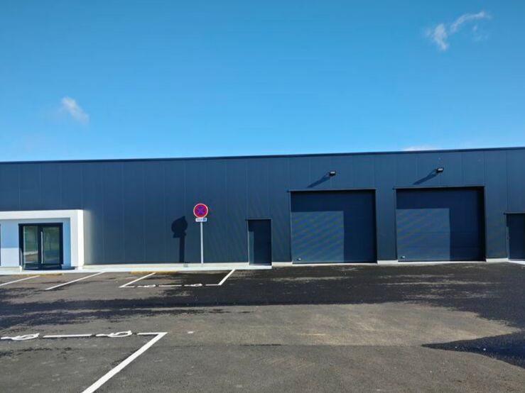 Location local d''activites 160 m² non divisibles