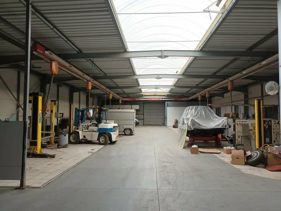 Local d'activités 2 607 m² à vendre à Saint-Romain-de-Colbosc (76)