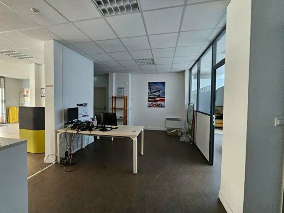 Local commercial / bureaux de 118 m² à louer au Havre (76)