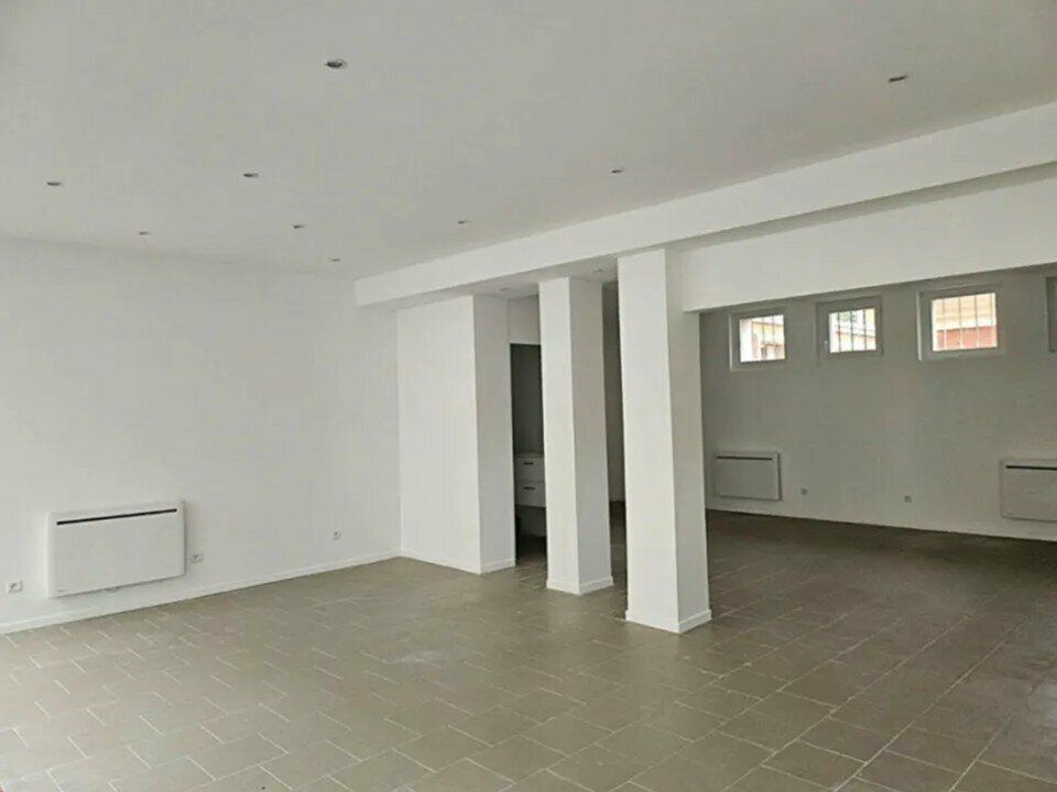 Location local commercial 57 m² non divisibles