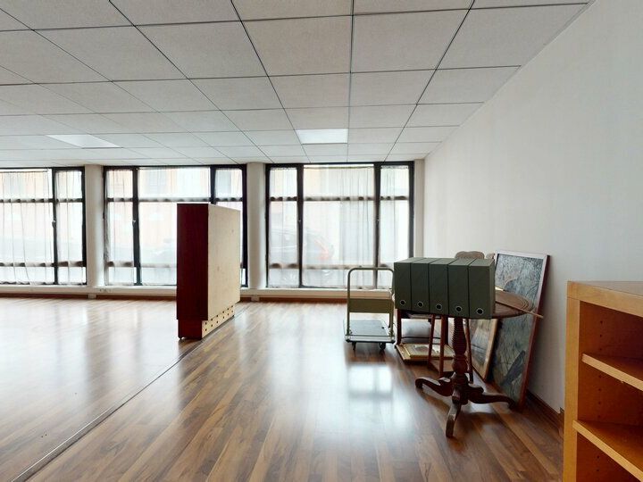 Valoris Real Estate vous propose un bureau lumineux, accessible et parfaitement équipé, au cœur du 1er arrondissement de Lyon.