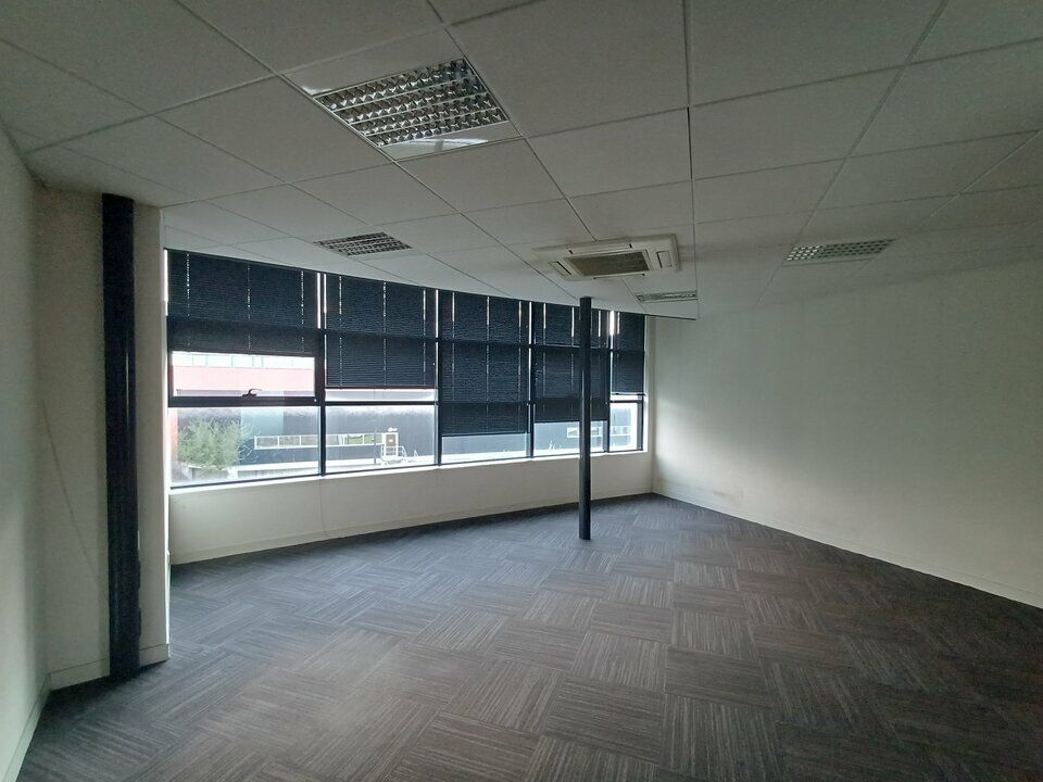 Location bureau - 118 m²