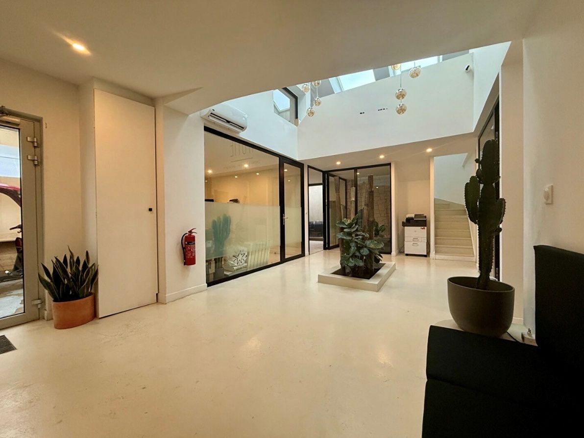 Vente local 118.37 m² à Reims
