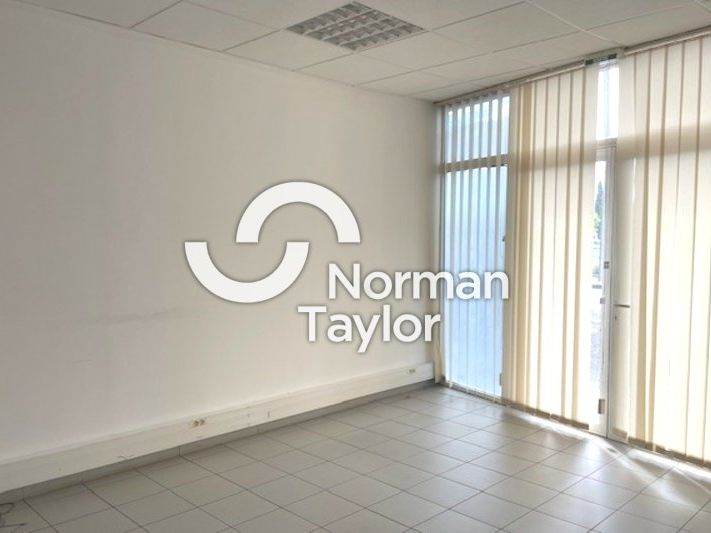 Location bureaux 320 m² divisibles à partir de 110 m²