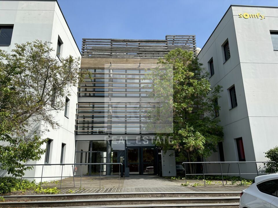 Location bureaux 2428 m² divisibles à partir de 100 m²