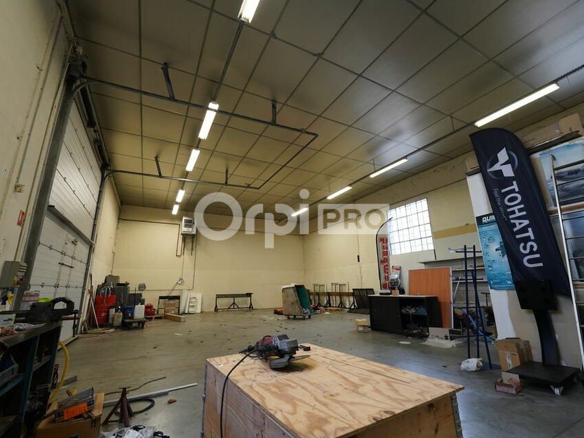 BATIMENT D'ACTIVITE A LOUER - 490 m² - MEYZIEU