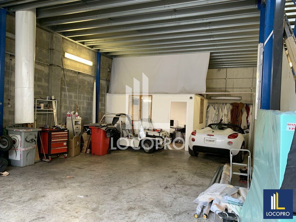 Location activité/entrepôt - 200 m²