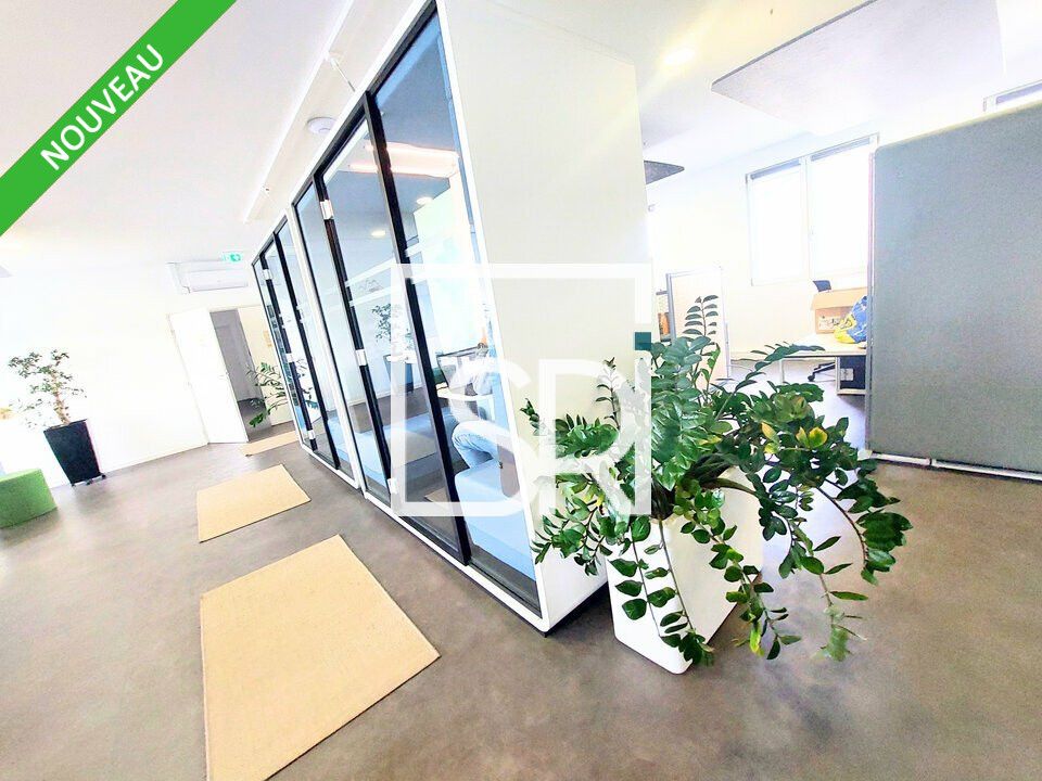 Location bureaux 900 m² non divisibles