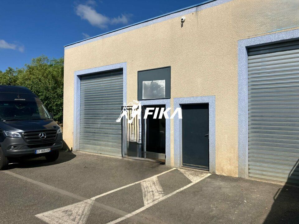 Vente local d''activites 120 m² non divisibles