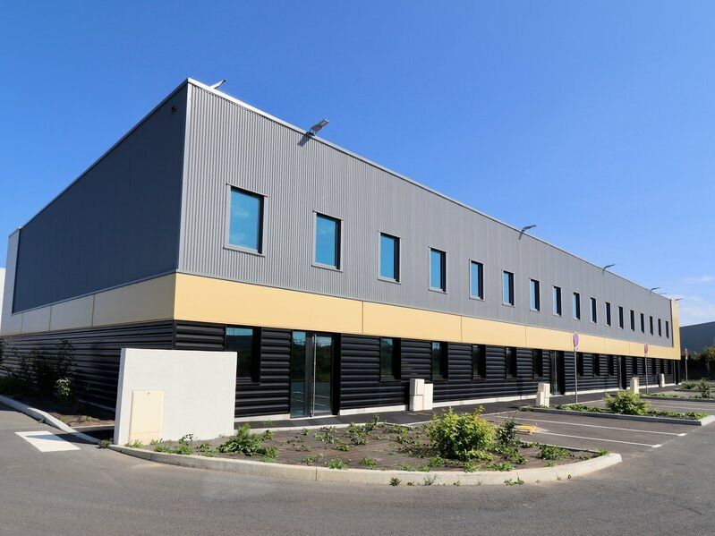 Vente local d''activites 310 m² non divisibles