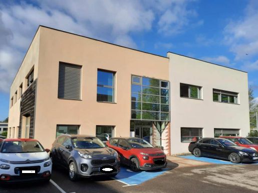 Location bureaux 745 m² divisibles à partir de 120 m²