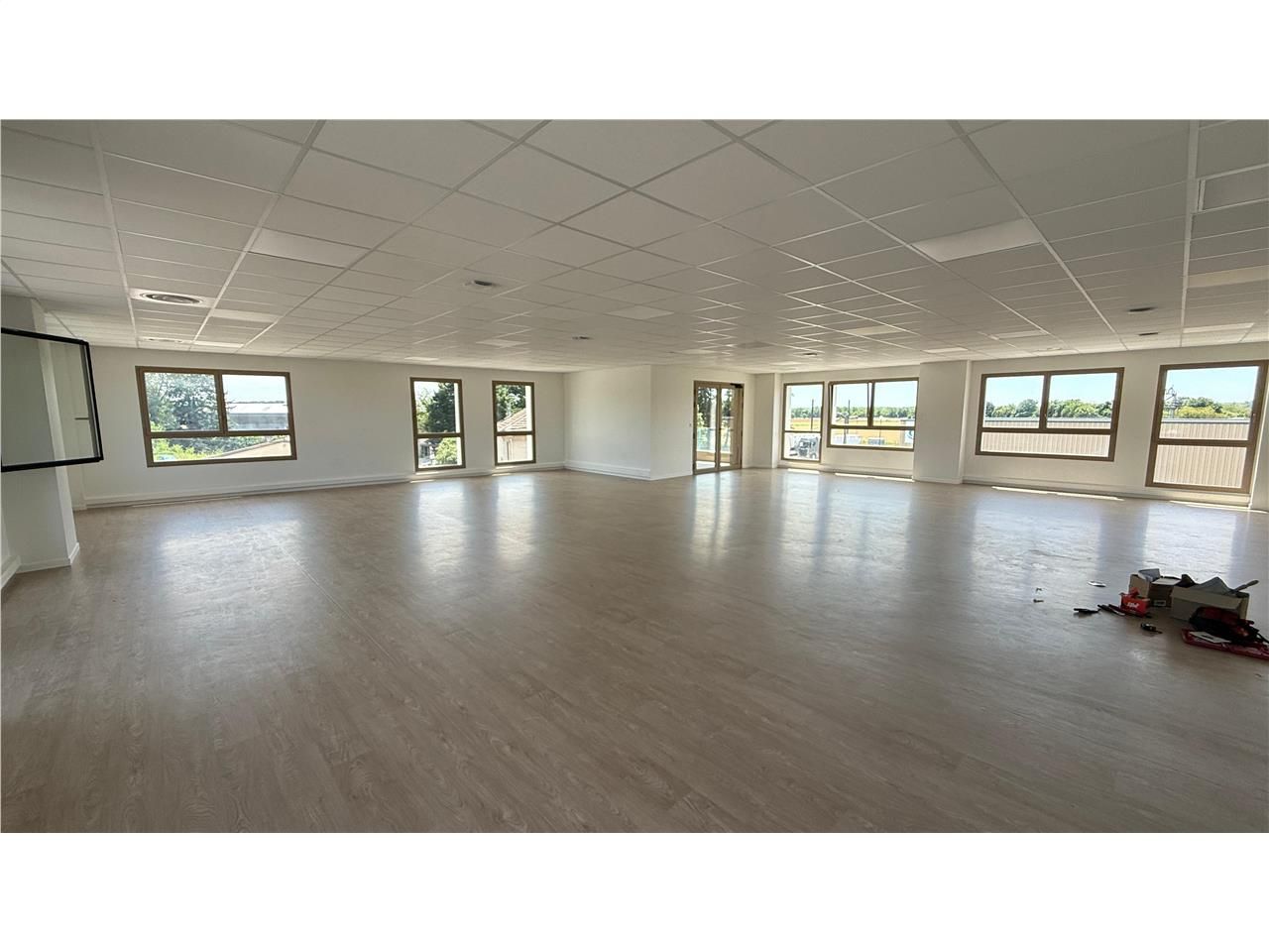 Location bureaux 171 m² non divisibles
