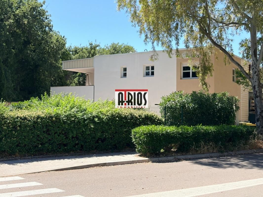 Vente bureaux 170 m² non divisibles