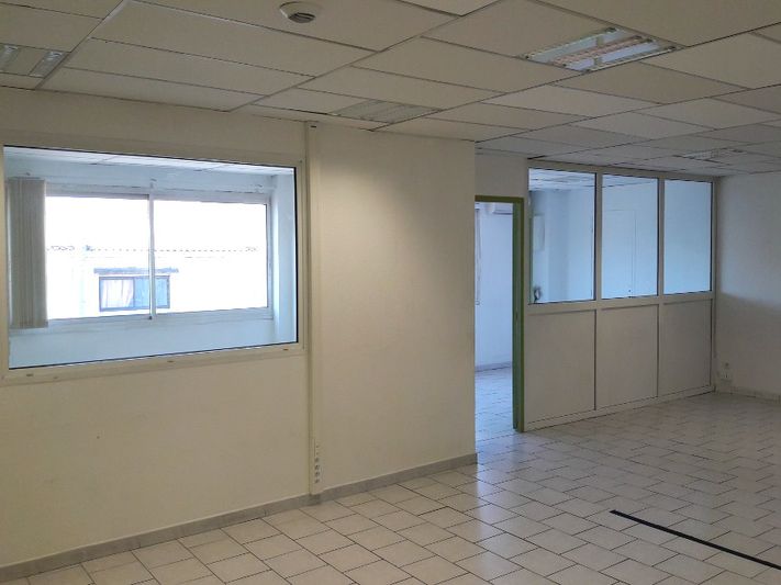 Local mixte activités/bureaux à louer - Montpellier Sud