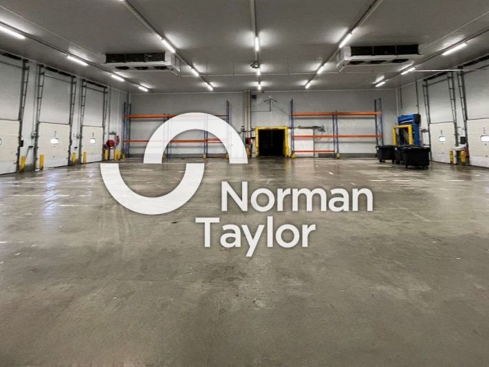 Vente local d''activites 2630 m² non divisibles