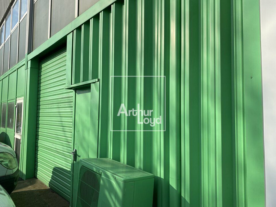Location entrepot 818 m² divisibles à partir de 368 m²