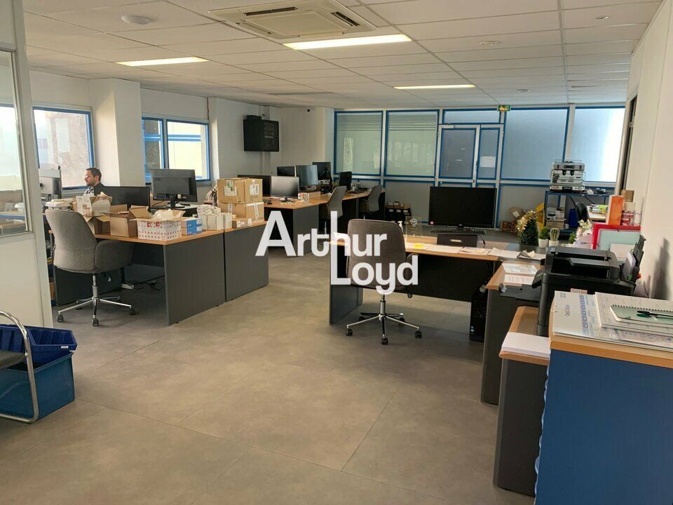 Location bureaux 143 m² non divisibles